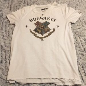 White Harry Potter tee shirt.